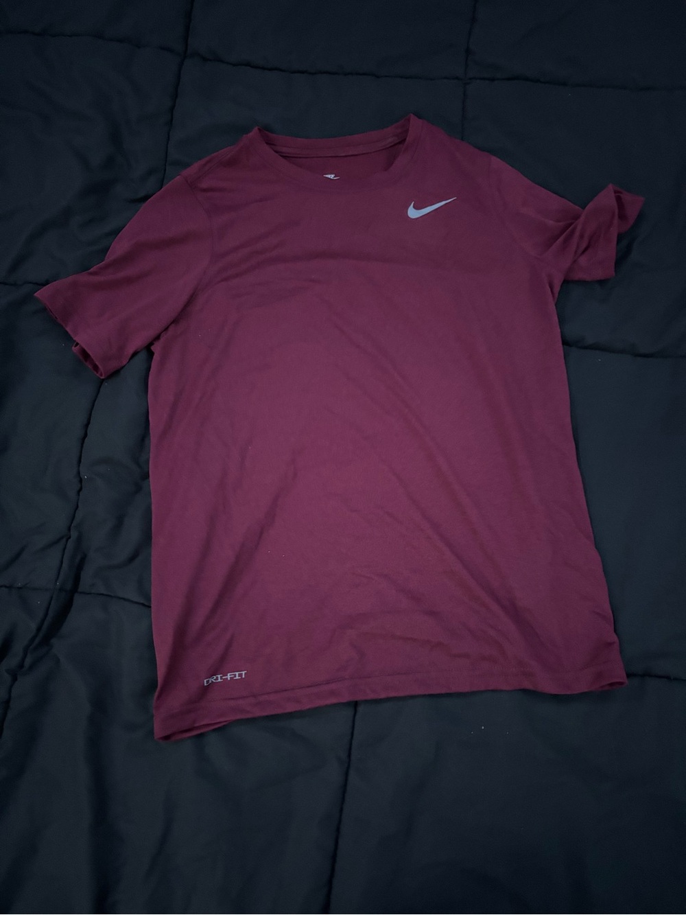 Nike boys Dri-FIT Maroon Crew Neck T-Shirt